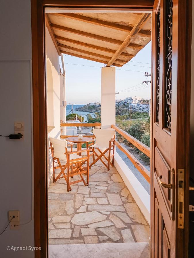 Agnadi Syros Beachfront Studios & Rooms Megas Gialos - Nites Exterior photo