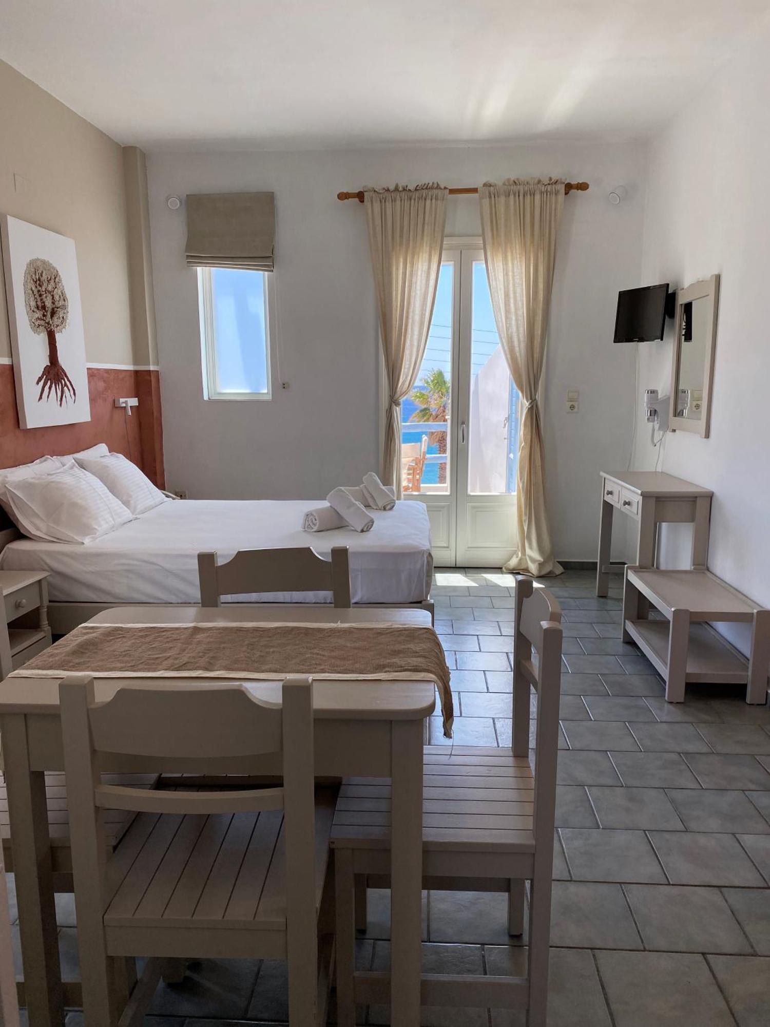 Agnadi Syros Beachfront Studios & Rooms Megas Gialos - Nites Exterior photo